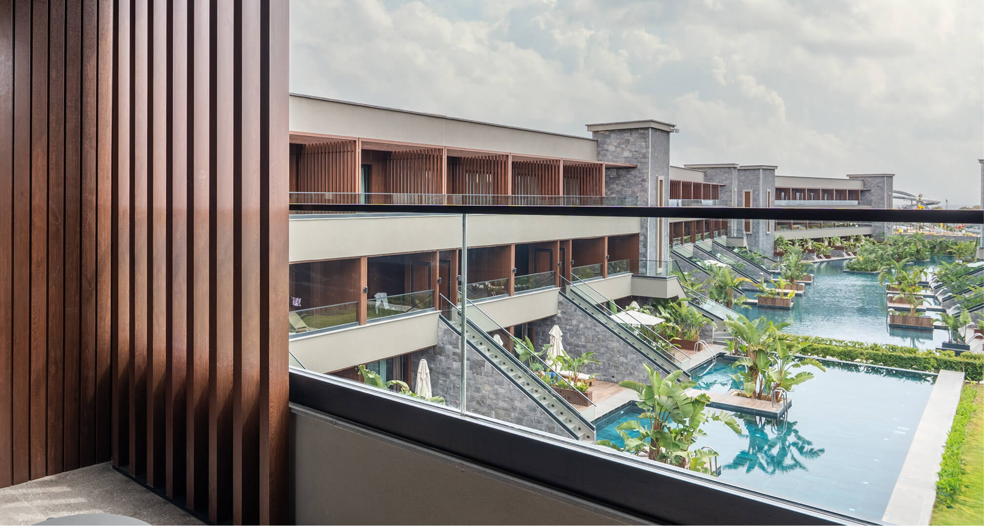 Jacaranda Luxury Konaklama Standart Standart Havuz Manzaralı Bungalov Galeri 3
