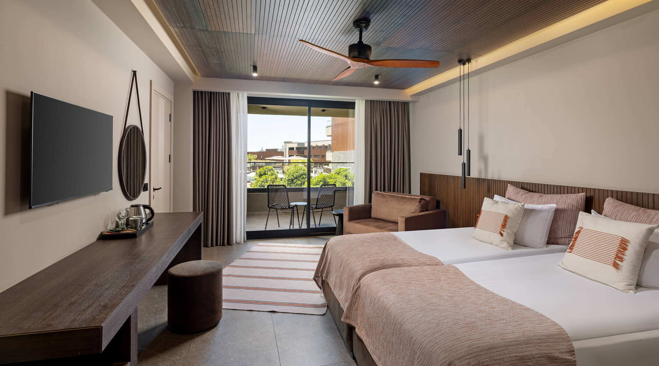 Jacaranda Luxury Konaklama Standart Standart Havuz Manzaralı Bungalov Banner