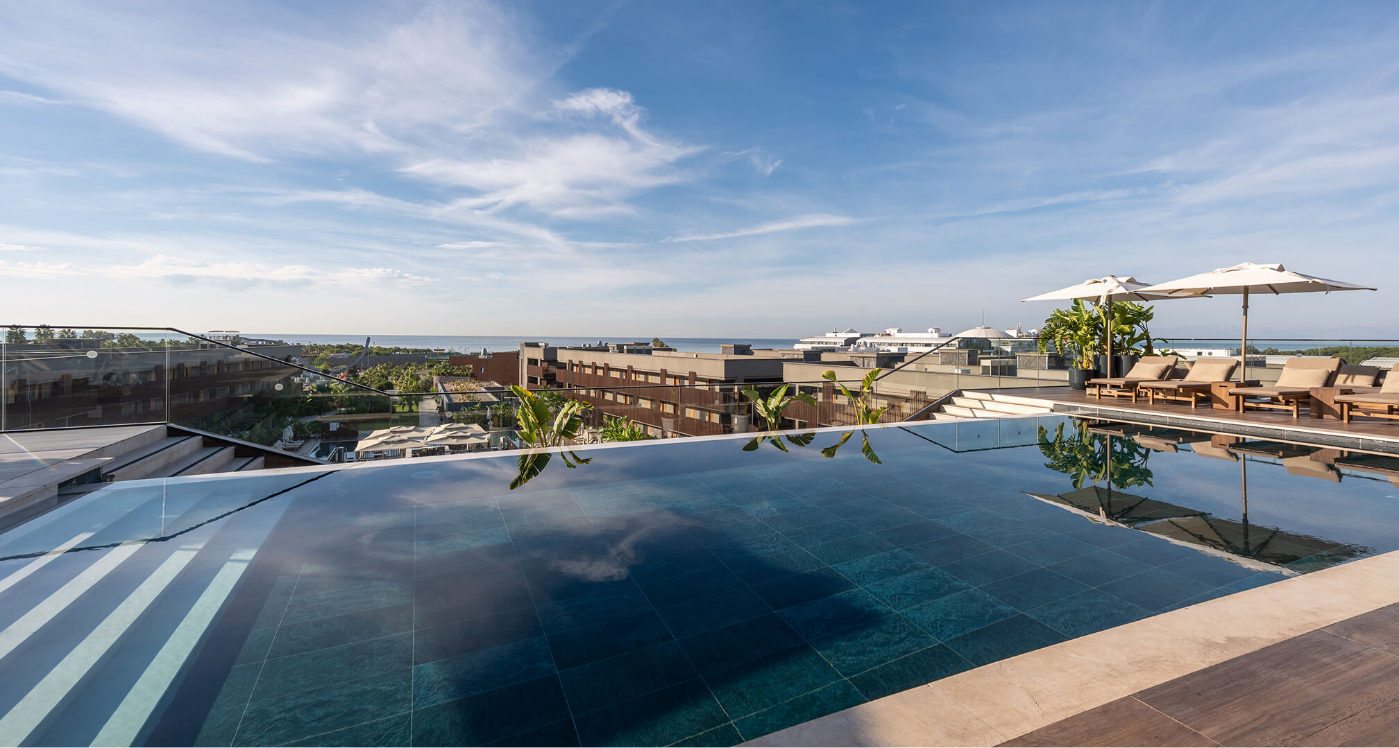 Jacaranda Luxury Gastronomi Rooftop Bar Galeri 6